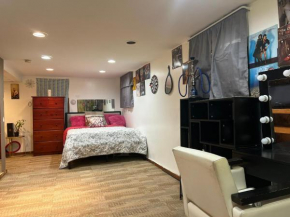 Garden Suite 30 Mins to NYC, Mins to EWR, Prudential Center, NJPACK